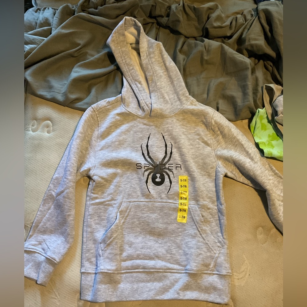 Spyder Hoodie Sweater for Boys Size 7/8 NWT Gray color